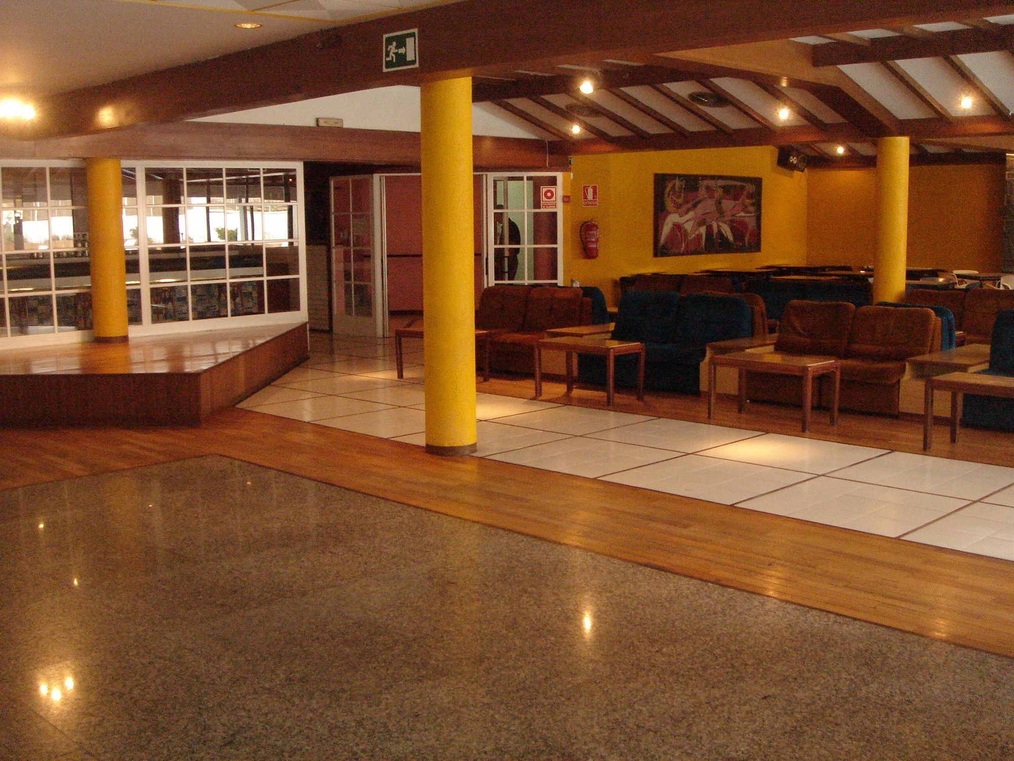 Hotel Sarga Cabanas Exterior photo